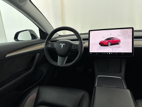 Tesla Model 3 Standard RWD Plus 60 kWh [ 3-Fase ] {SOH-87%} (INCL-BTW) Aut. *PANO | AUTOPILOT | LEATHER | KEYLESS | FULL-LED | MEMORY-PACK | TOPVIEW | DAB | CARPLAY | DIGI-COCKPIT | LANE-ASSIST | COMFORTSEATS | 19"ALU*
