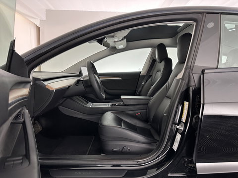 Tesla Model 3 Standard RWD Plus 60 kWh [ 3-Fase ] {SOH-87%} (INCL-BTW) Aut. *PANO | AUTOPILOT | LEATHER | KEYLESS | FULL-LED | MEMORY-PACK | TOPVIEW | DAB | CARPLAY | DIGI-COCKPIT | LANE-ASSIST | COMFORTSEATS | 19"ALU*