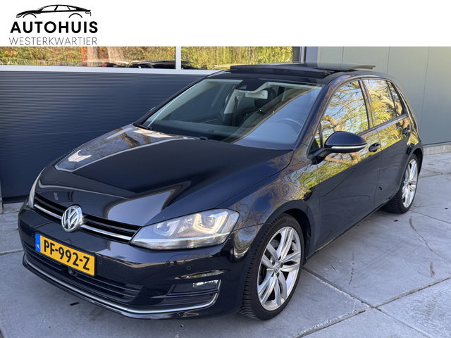 Volkswagen Golf - 1.4 TSI 140pk DSG ACT Highline Leer Panoramadak Xenon Stoelverwarming Navigatie Adaptive Cruisecontrol