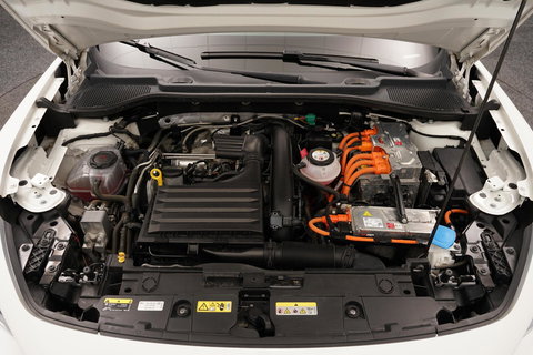 CUPRA Formentor 1.4 e-Hybrid VZ Performance|PANO|KUIPSTOEL|LUXE!