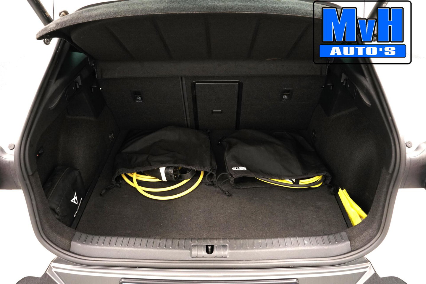 CUPRA Formentor 1.4 e-Hybrid VZ Performance|PANO|KUIPSTOEL|LUXE!