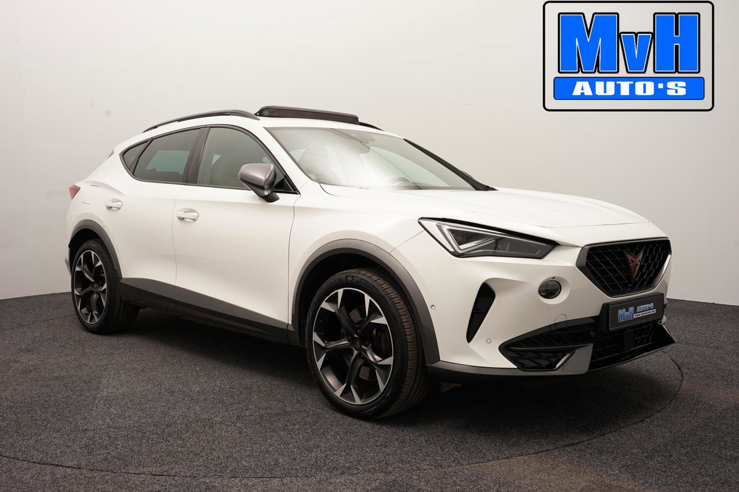 CUPRA Formentor 1.4 e-Hybrid VZ Performance|PANO|KUIPSTOEL|LUXE!