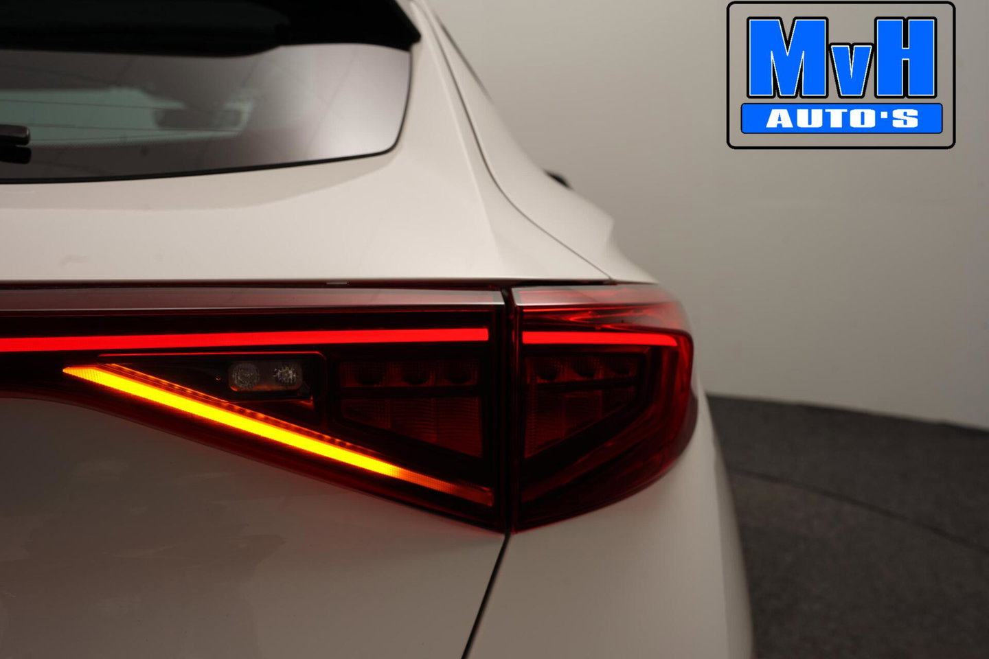 CUPRA Formentor 1.4 e-Hybrid VZ Performance|PANO|KUIPSTOEL|LUXE!