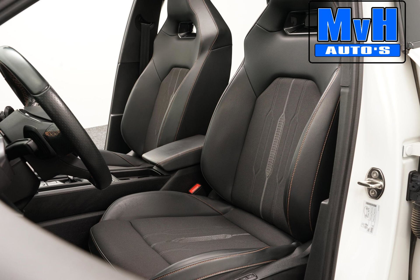 CUPRA Formentor 1.4 e-Hybrid VZ Performance|PANO|KUIPSTOEL|LUXE!