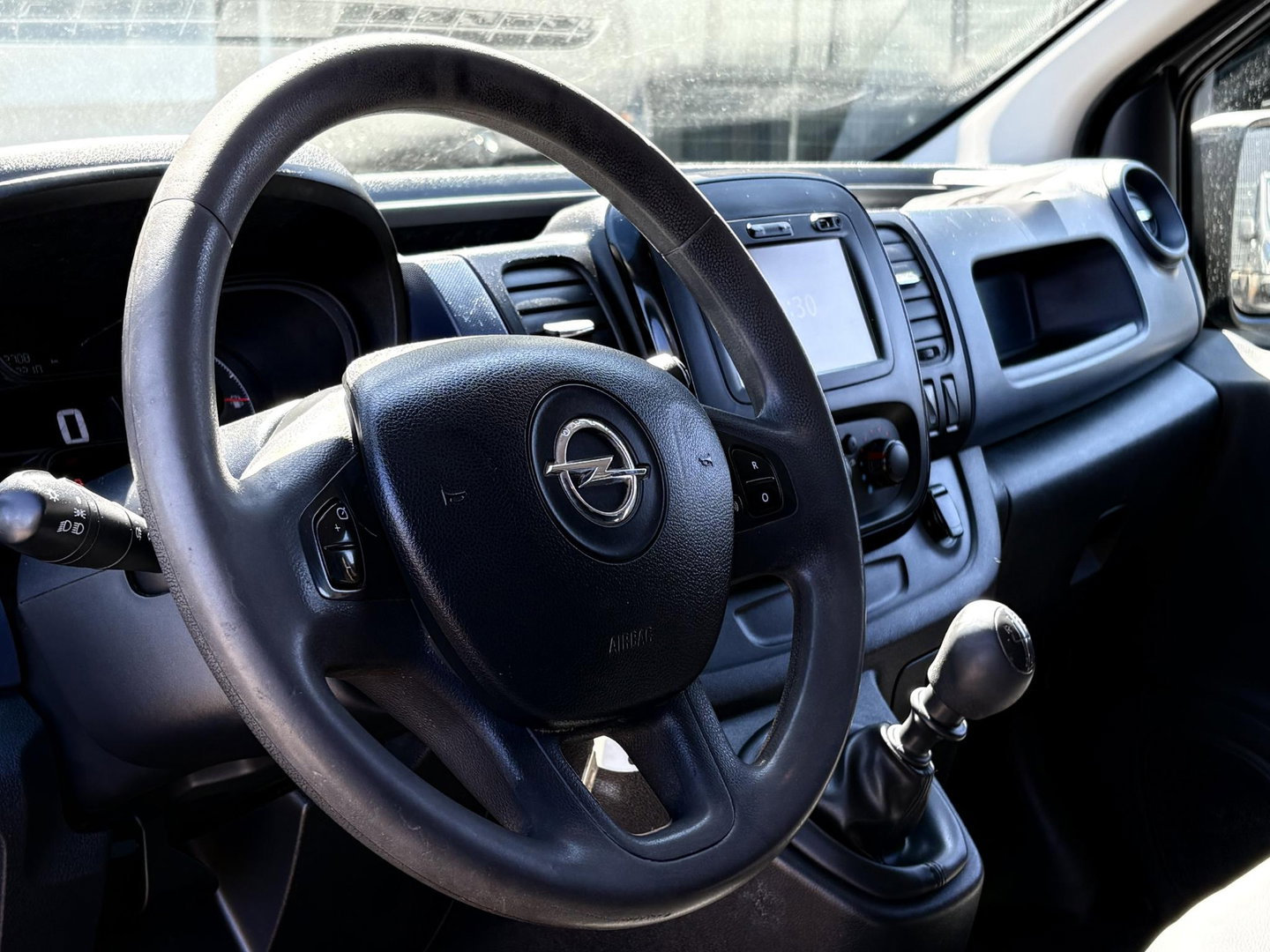 Opel Vivaro 1.6 CDTI 120pk L2H1 DC Edition | Marge | Navigatie | Trekhaak | STEPS | LMV | SPOILER