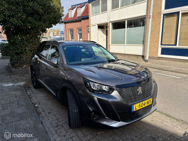 Peugeot 2008 - 100 PK ALLURE 12 MND BOVAG RIJKLAAR PRIJS