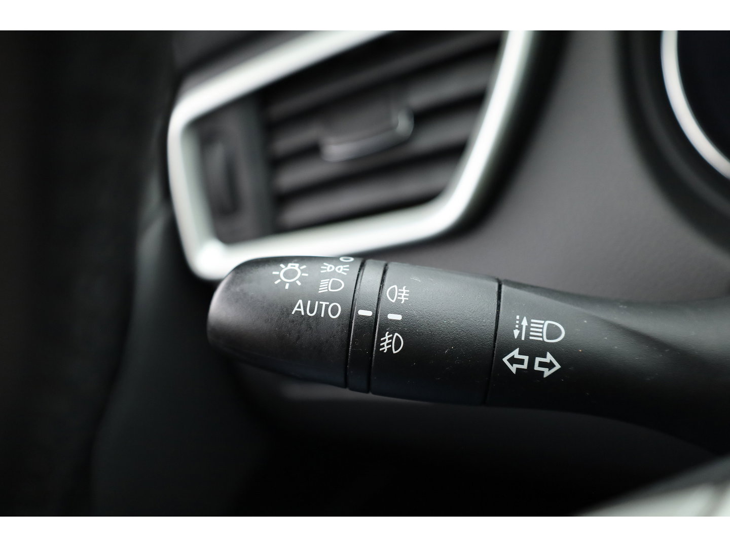 Nissan QASHQAI 1.2 Tekna | Cruise | 360cam | Dodehoek. | Pano | Trekhaak | Stoelverw. | Achteruitrijcamera