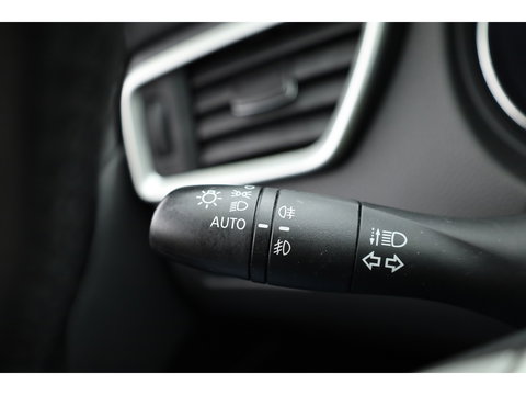 Nissan QASHQAI 1.2 Tekna | Cruise | 360cam | Dodehoek. | Pano | Trekhaak | Stoelverw. | Achteruitrijcamera