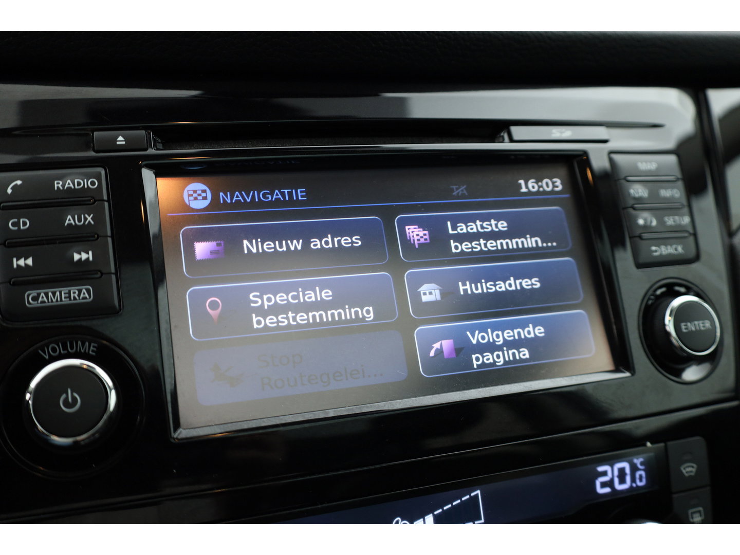 Nissan QASHQAI 1.2 Tekna | Cruise | 360cam | Dodehoek. | Pano | Trekhaak | Stoelverw. | Achteruitrijcamera