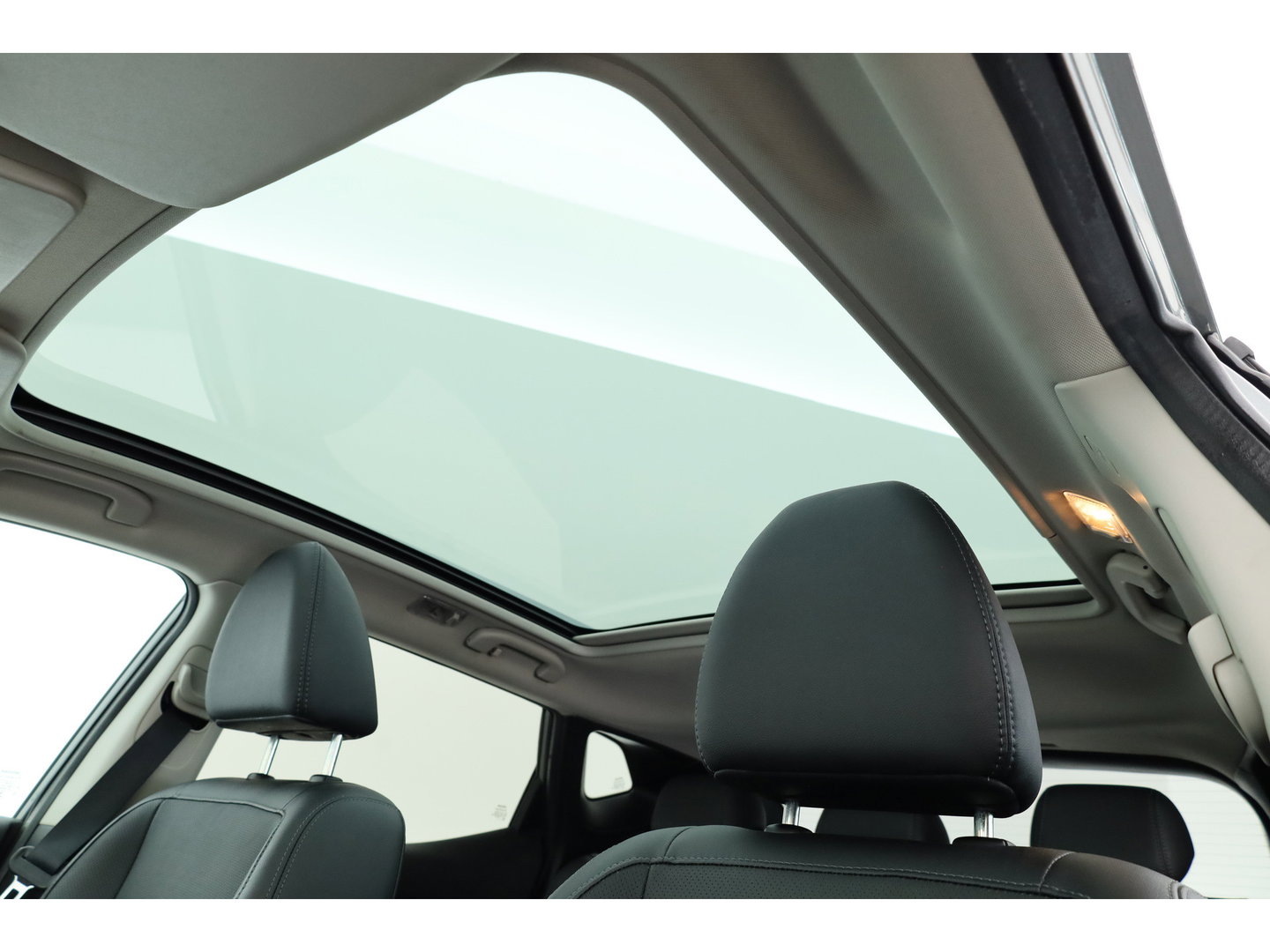Nissan QASHQAI 1.2 Tekna | Cruise | 360cam | Dodehoek. | Pano | Trekhaak | Stoelverw. | Achteruitrijcamera