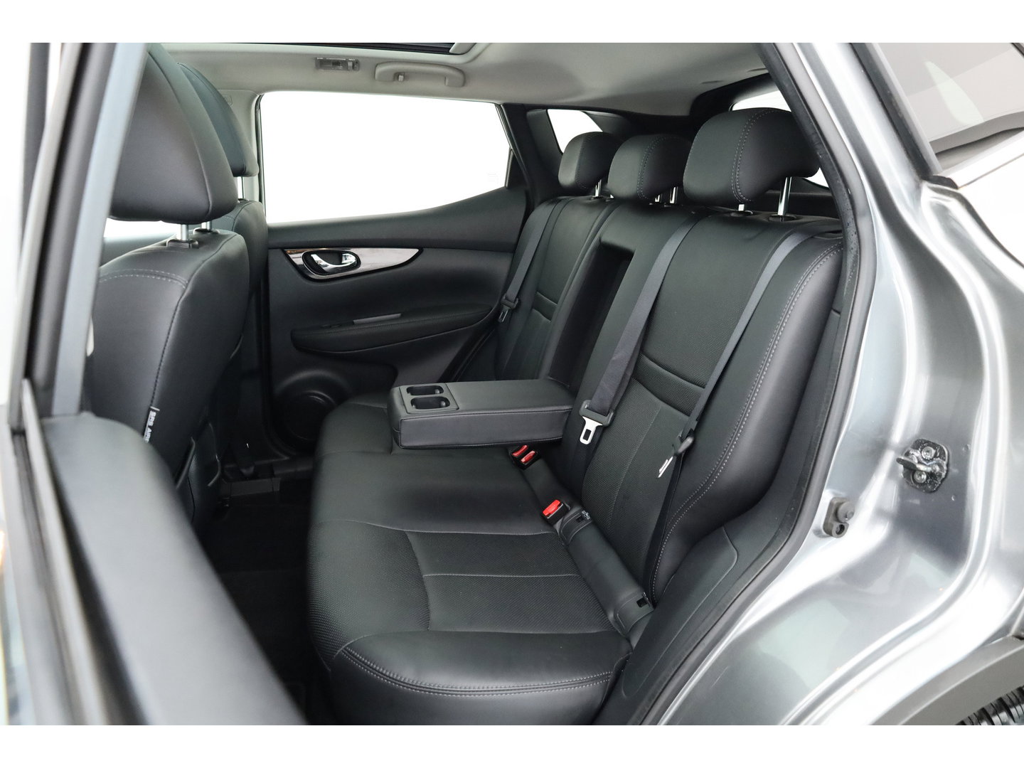 Nissan QASHQAI 1.2 Tekna | Cruise | 360cam | Dodehoek. | Pano | Trekhaak | Stoelverw. | Achteruitrijcamera