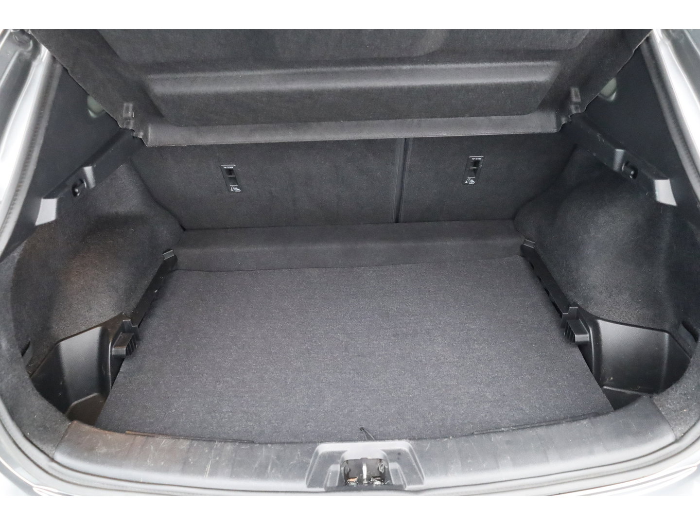 Nissan QASHQAI 1.2 Tekna | Cruise | 360cam | Dodehoek. | Pano | Trekhaak | Stoelverw. | Achteruitrijcamera