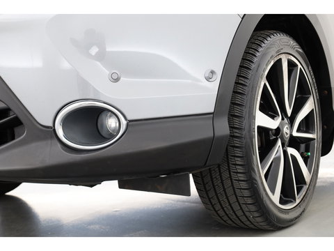 Nissan QASHQAI 1.2 Tekna | Cruise | 360cam | Dodehoek. | Pano | Trekhaak | Stoelverw. | Achteruitrijcamera