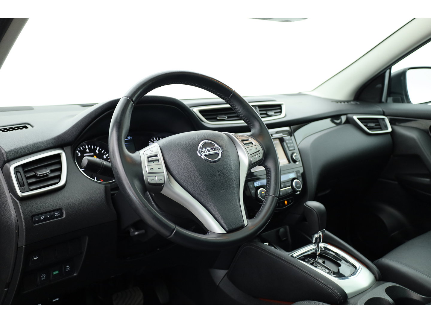 Nissan QASHQAI 1.2 Tekna | Cruise | 360cam | Dodehoek. | Pano | Trekhaak | Stoelverw. | Achteruitrijcamera