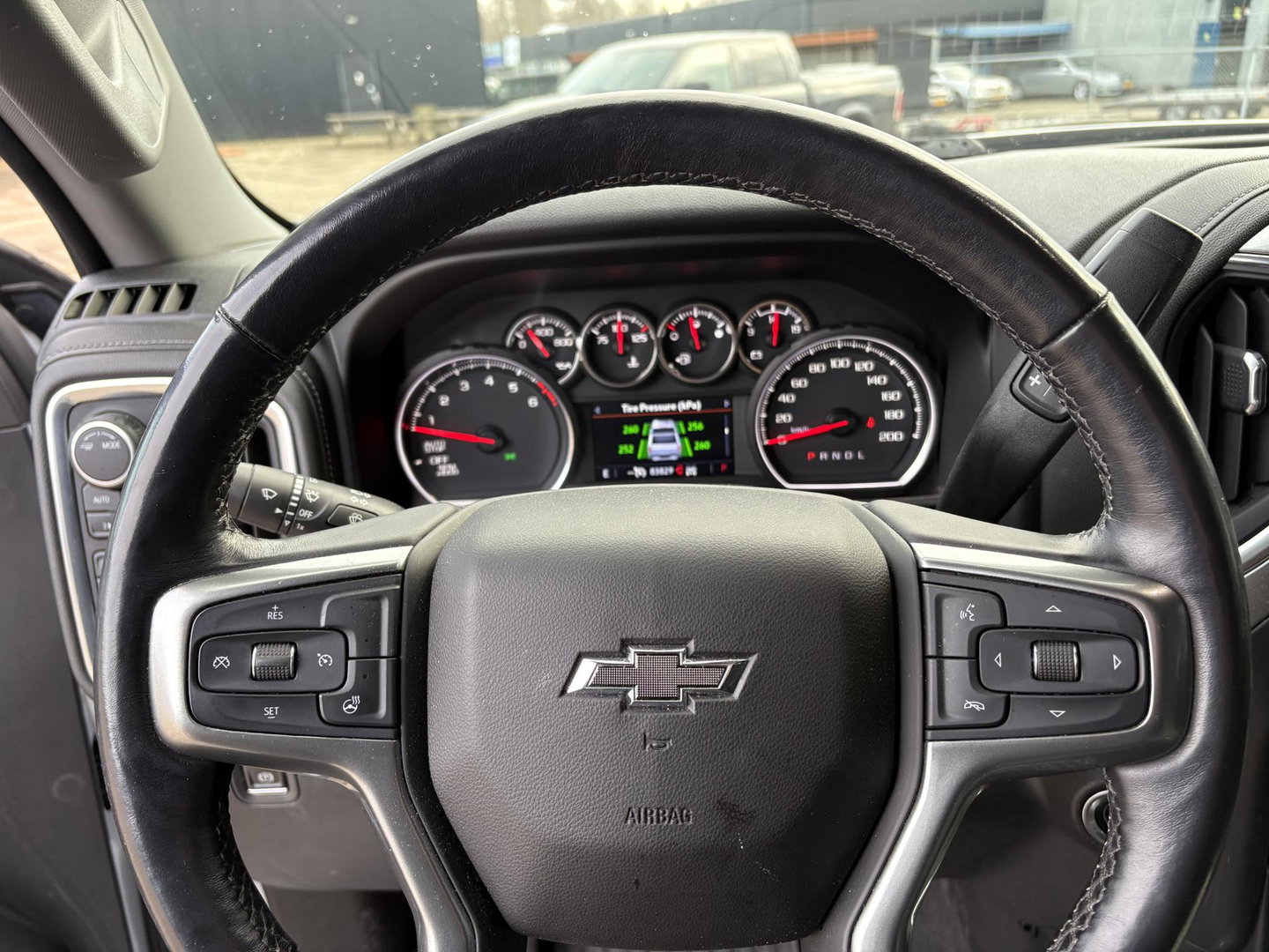 Chevrolet Silverado Z71 1500 RST V8 | 200L LPG |  360PK | CUSTOM LEDER | LED | CRUISE | LUXE UITVOERING | STOELVERWARMING | STUURVERWARMING