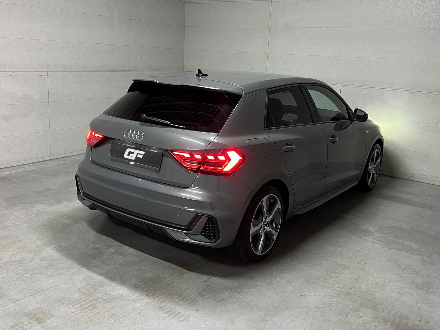 Audi A1 Sportback TFSI 3x S-Line DSG Carplay Cruise NAP