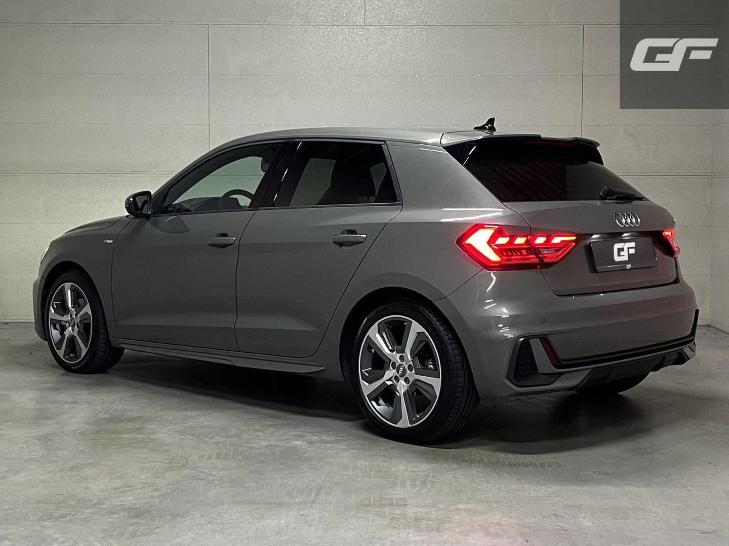 Audi A1 Sportback TFSI 3x S-Line DSG Carplay Cruise NAP