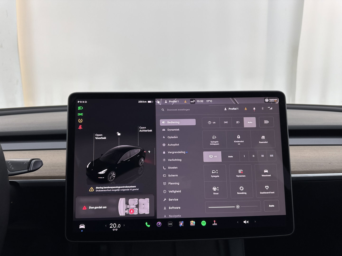 Tesla Model 3 Standard RWD Plus 60 kWh [ ⚠️DRIVE MOTOR MAKES NOISE⚠️ 3-Fase ] {SOH-88%]  (INCL-BTW) Aut. *PANO | AUTOPILOT | LEATHER | KEYLESS | FULL-LED | MEMORY-PACK | TOPVIEW | DAB | CARPLAY | DIGI-COCKPIT | LANE-ASSIST | COMFORTSEATS | 19"ALU*