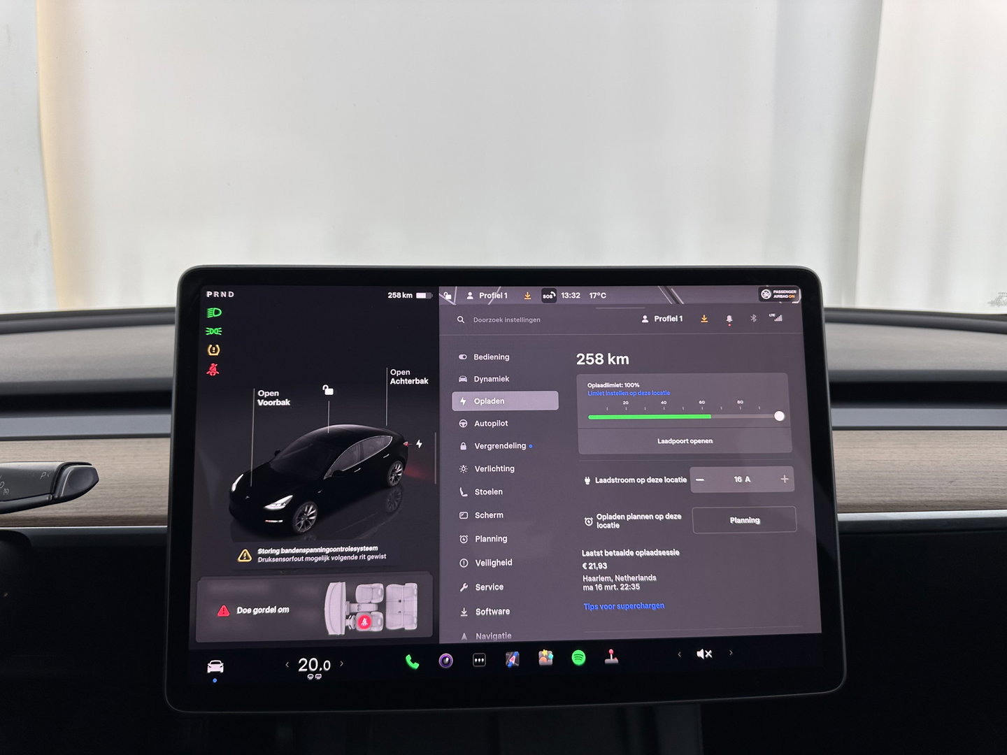 Tesla Model 3 Standard RWD Plus 60 kWh [ ⚠️DRIVE MOTOR MAKES NOISE⚠️ 3-Fase ] {SOH-88%]  (INCL-BTW) Aut. *PANO | AUTOPILOT | LEATHER | KEYLESS | FULL-LED | MEMORY-PACK | TOPVIEW | DAB | CARPLAY | DIGI-COCKPIT | LANE-ASSIST | COMFORTSEATS | 19"ALU*