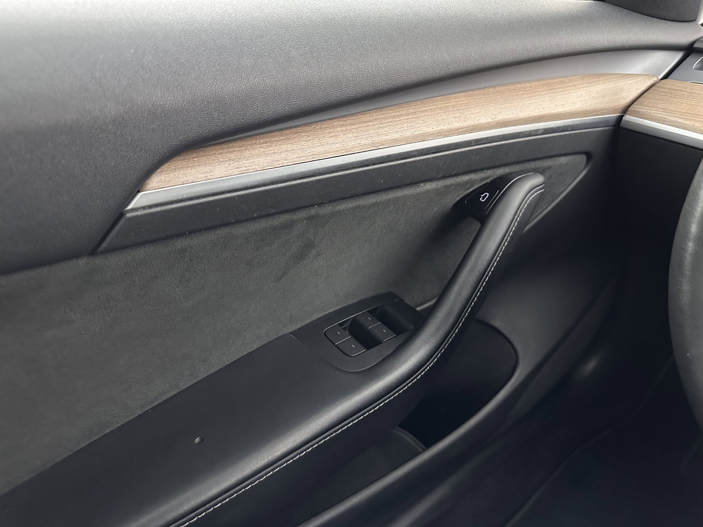 Tesla Model 3 Standard RWD Plus 60 kWh [ ⚠️DRIVE MOTOR MAKES NOISE⚠️ 3-Fase ] {SOH-88%]  (INCL-BTW) Aut. *PANO | AUTOPILOT | LEATHER | KEYLESS | FULL-LED | MEMORY-PACK | TOPVIEW | DAB | CARPLAY | DIGI-COCKPIT | LANE-ASSIST | COMFORTSEATS | 19"ALU*