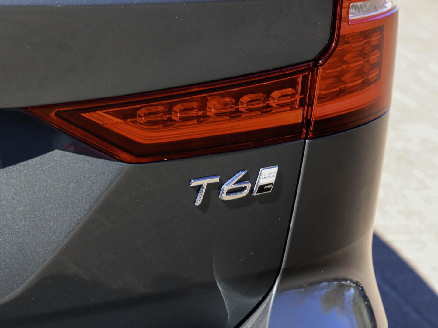 Volvo V60 T6 AWD Plus Dark Pano Forest Lake 360 Harman Kardon HeadUp 18 inch