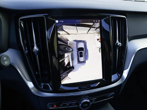 Volvo V60 T6 AWD Plus Dark Pano Forest Lake 360 Harman Kardon HeadUp 18 inch