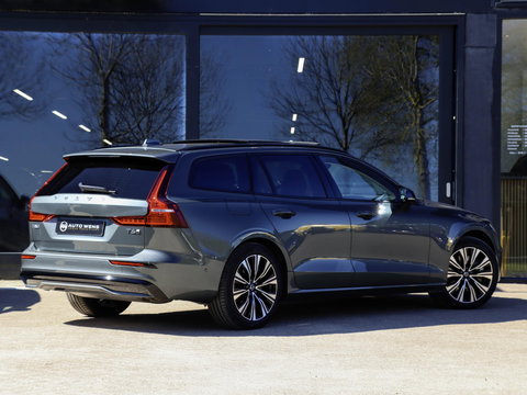 Volvo V60 T6 AWD Plus Dark Pano Forest Lake 360 Harman Kardon HeadUp 18 inch