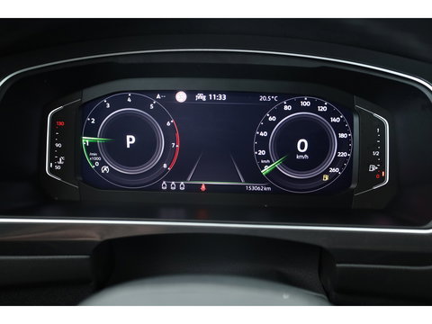 Volkswagen Tiguan 1.5 TSI Urban Sport DSG | Elek. Trekhaak | Digi. Cockpit | Adapt. Cruise | Stoel- Stuurverw. | Camera