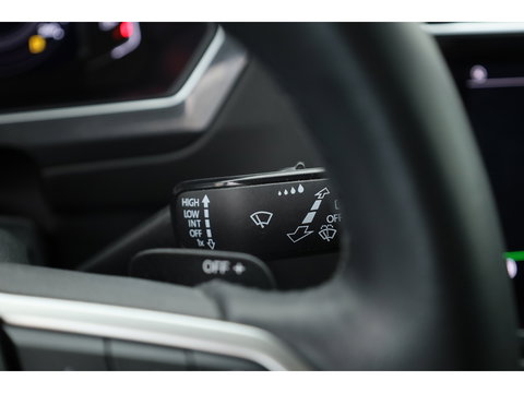 Volkswagen Tiguan 1.5 TSI Urban Sport DSG | Elek. Trekhaak | Digi. Cockpit | Adapt. Cruise | Stoel- Stuurverw. | Camera