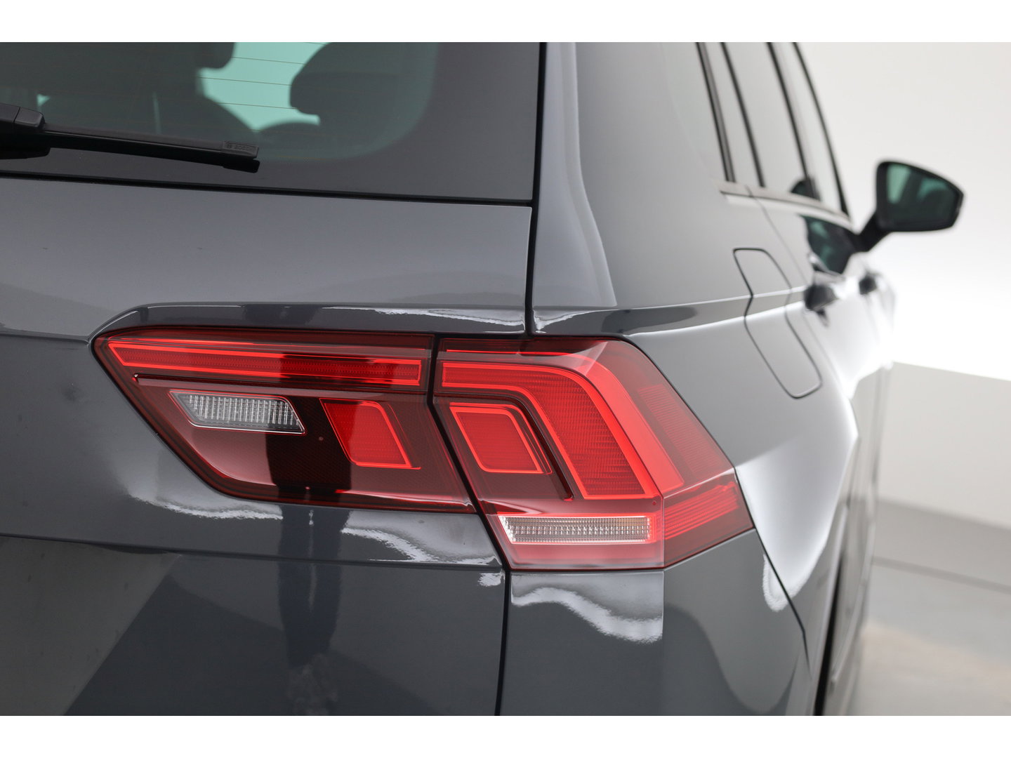 Volkswagen Tiguan 1.5 TSI Urban Sport DSG | Elek. Trekhaak | Digi. Cockpit | Adapt. Cruise | Stoel- Stuurverw. | Camera