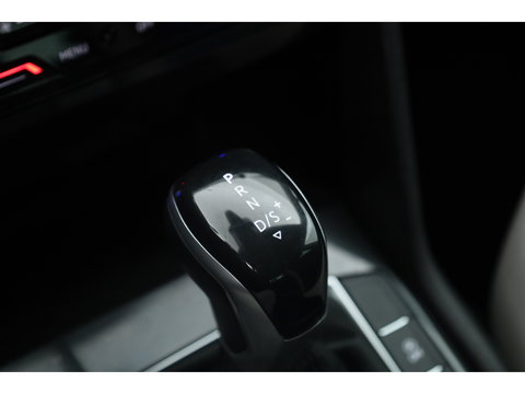 Volkswagen Tiguan 1.5 TSI Urban Sport DSG | Elek. Trekhaak | Digi. Cockpit | Adapt. Cruise | Stoel- Stuurverw. | Camera