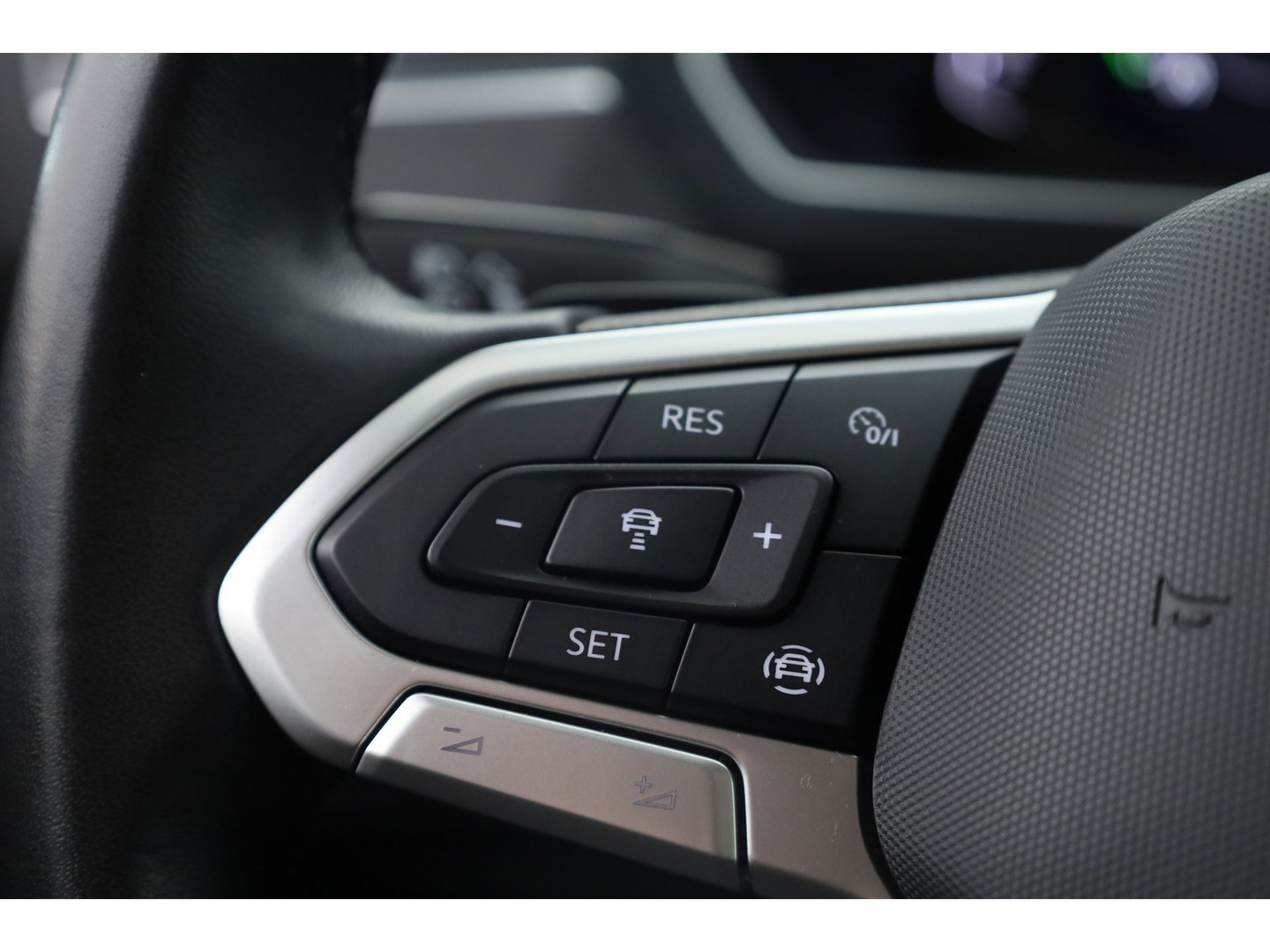 Volkswagen Tiguan 1.5 TSI Urban Sport DSG | Elek. Trekhaak | Digi. Cockpit | Adapt. Cruise | Stoel- Stuurverw. | Camera