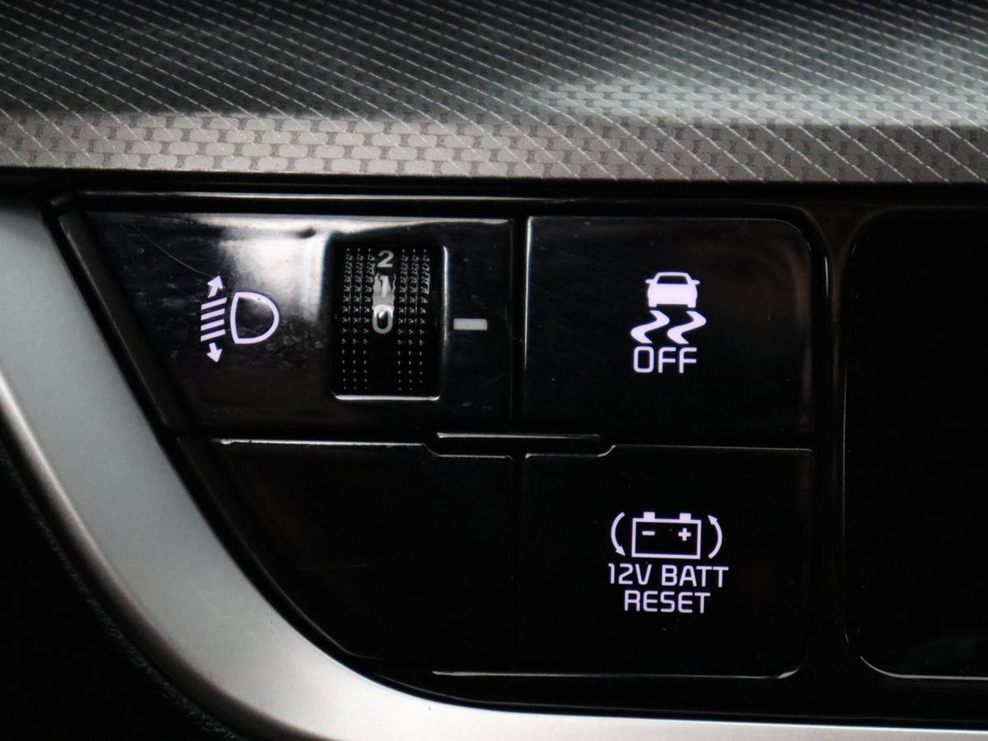 Kia Sportage 1.6 T-GDi Hybrid DynamicLine | Carplay | Adaptive cruise | Navigatie | Full LED | Camera | Climate control | Parkeerhulp