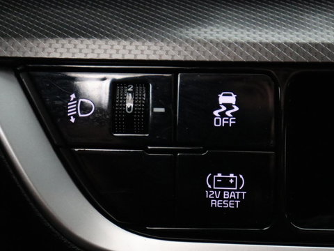 Kia Sportage 1.6 T-GDi Hybrid DynamicLine | Carplay | Adaptive cruise | Navigatie | Full LED | Camera | Climate control | Parkeerhulp