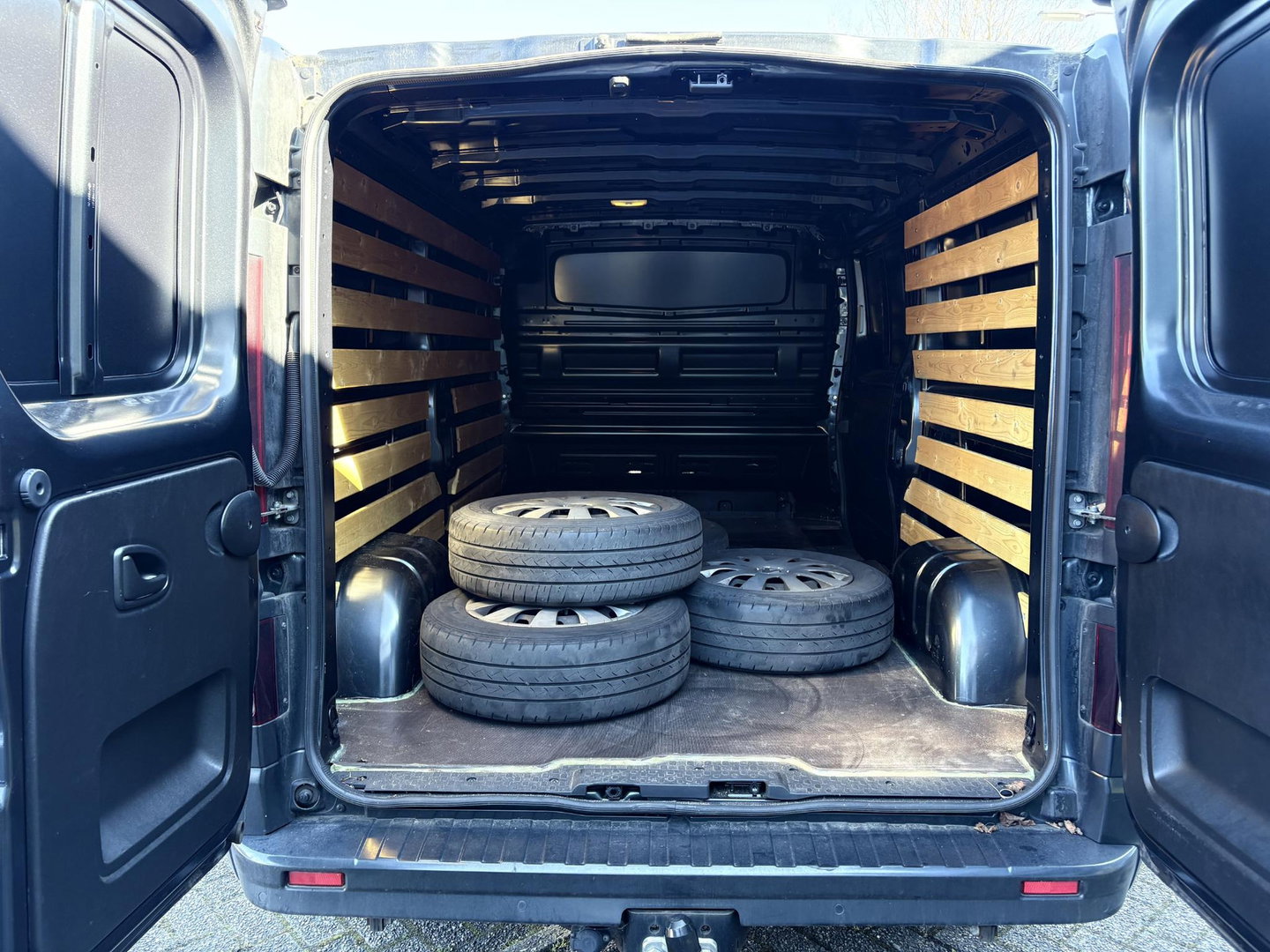 Renault Trafic 2.0 dCi 120 L2H1 | CAMERA | LED |