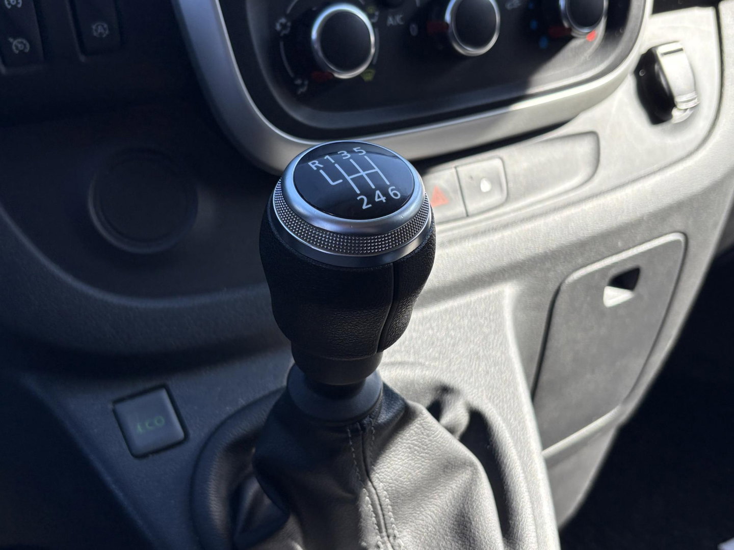 Renault Trafic 2.0 dCi 120 L2H1 | CAMERA | LED |