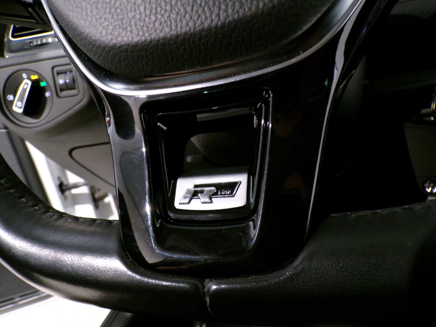 Volkswagen Golf Variant 1.4 TSI Highline R-Line Trekhaak Apple-carplay Stoelverwarming Camera Parkeersensoren Massage Garantie