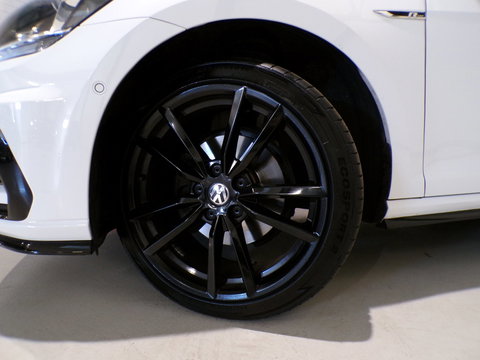 Volkswagen Golf Variant 1.4 TSI Highline R-Line Trekhaak Apple-carplay Stoelverwarming Camera Parkeersensoren Massage Garantie