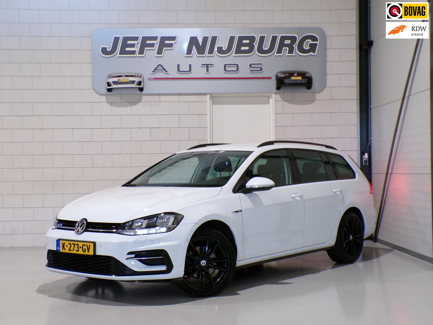 Volkswagen Golf Variant 1.4 TSI Highline R-Line Trekhaak Apple-carplay Stoelverwarming Camera Parkeersensoren Massage Garantie
