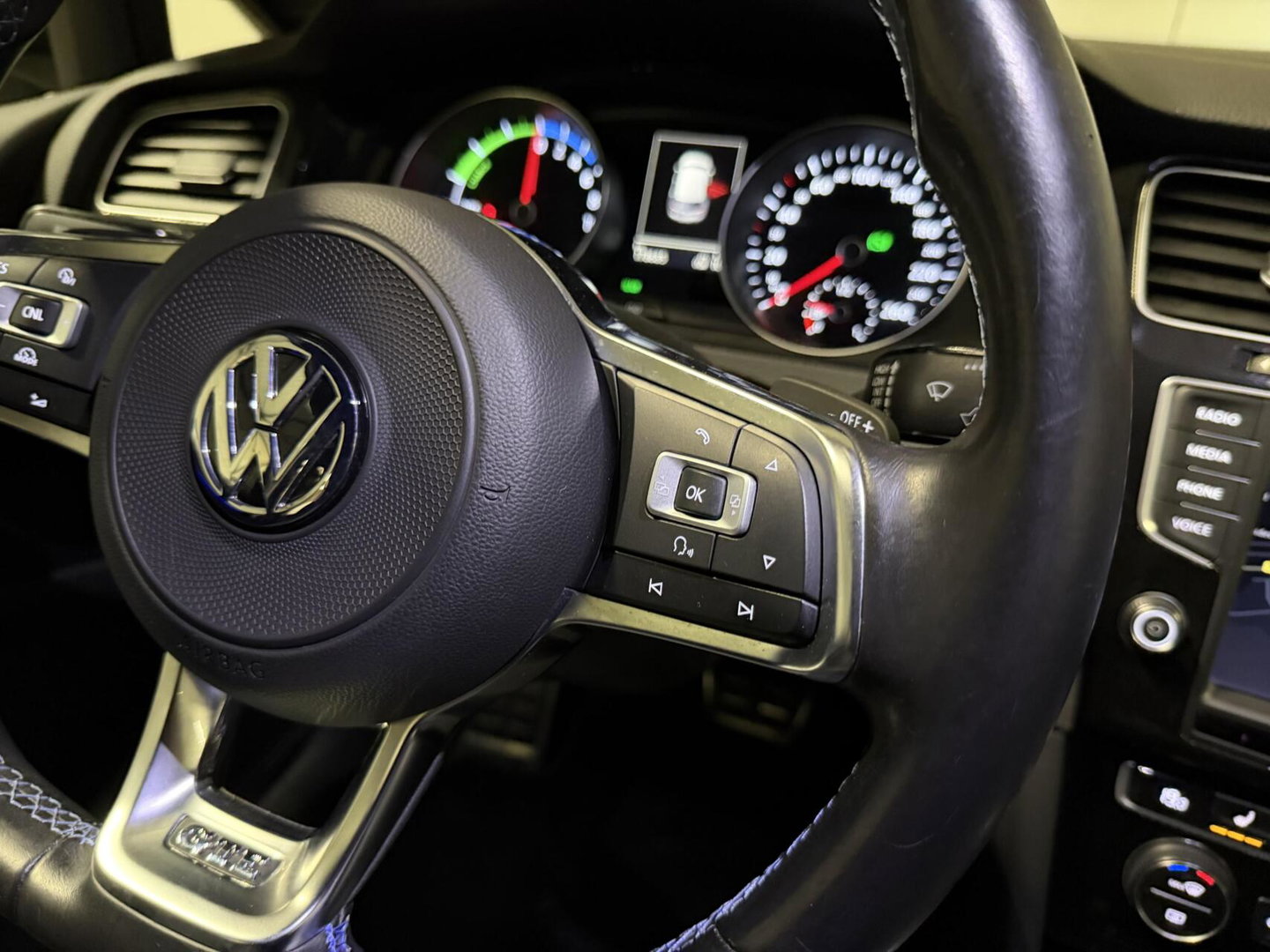 Volkswagen Golf 1.4 TSI GTE GTI Carplay Stoelverwarming PDC