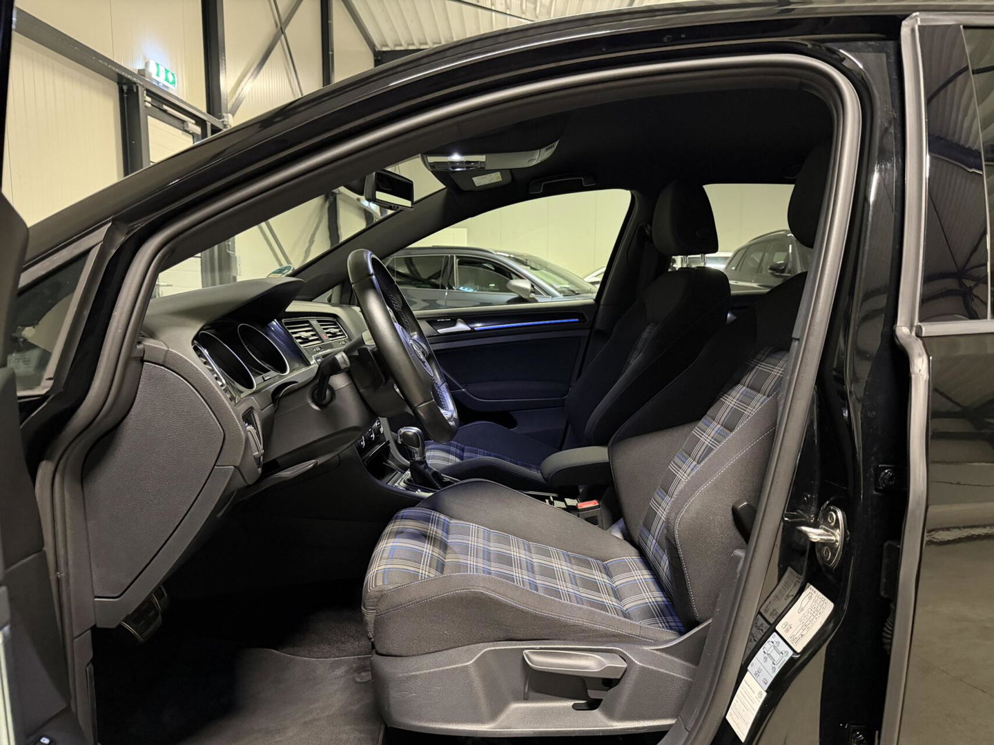 Volkswagen Golf 1.4 TSI GTE GTI Carplay Stoelverwarming PDC