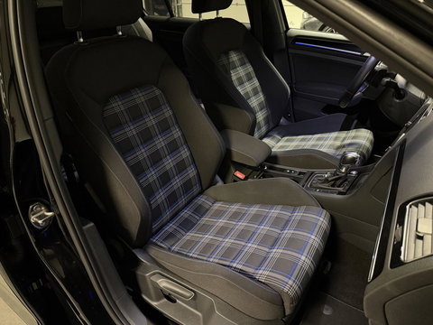 Volkswagen Golf 1.4 TSI GTE GTI Carplay Stoelverwarming PDC