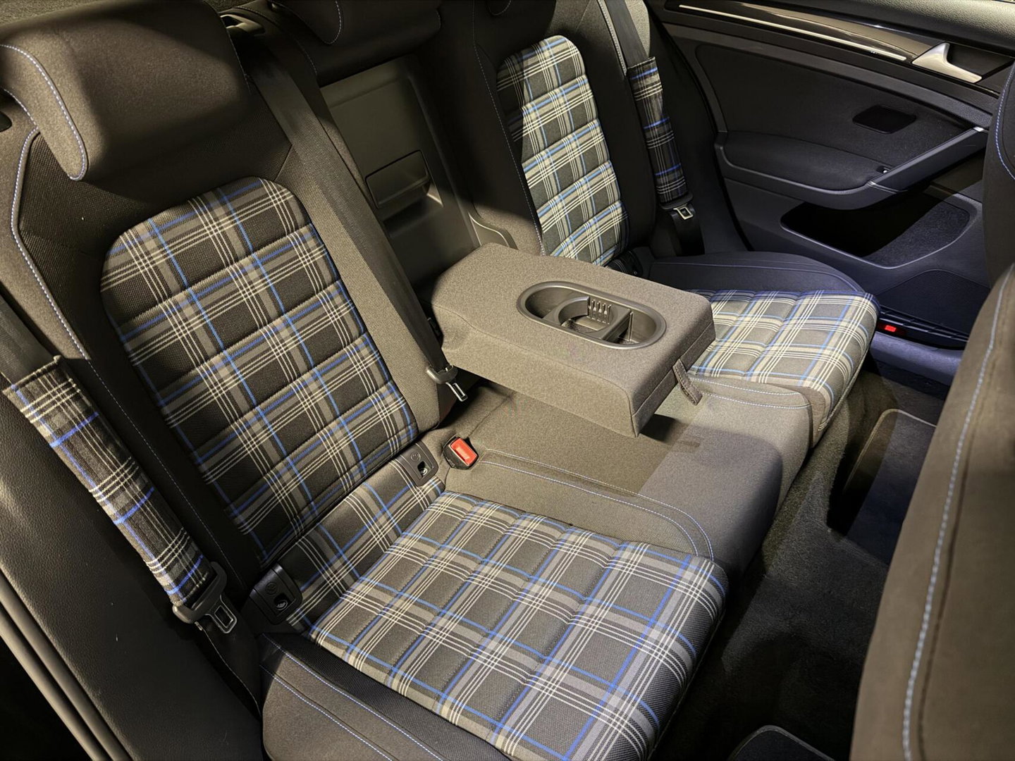 Volkswagen Golf 1.4 TSI GTE GTI Carplay Stoelverwarming PDC