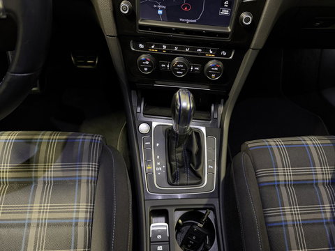 Volkswagen Golf 1.4 TSI GTE GTI Carplay Stoelverwarming PDC