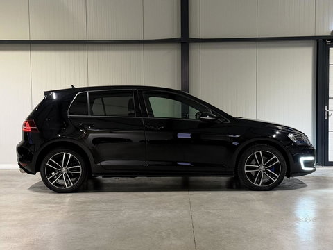 Volkswagen Golf 1.4 TSI GTE GTI Carplay Stoelverwarming PDC