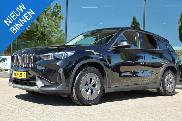 BMW iX1 - XDRIVE30 67KWH LAUNCH EDITION | CARPLAY | CAMERA | KEY-LESS | FULL LED | VIRT. COCKPIT | STOELVERWARMING