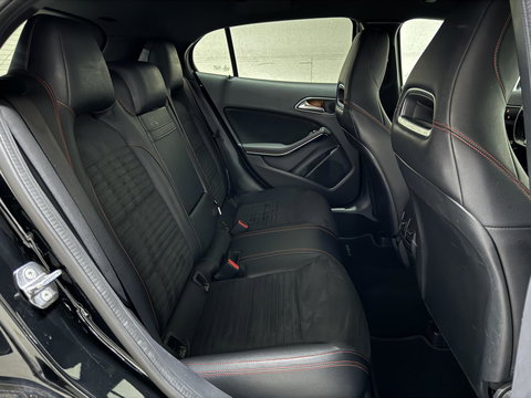 Mercedes-Benz GLA AMG Pano Carplay Navi Cruise Camera