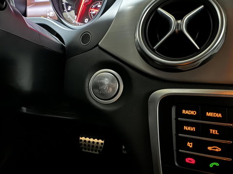 Mercedes-Benz GLA AMG Pano Carplay Navi Cruise Camera