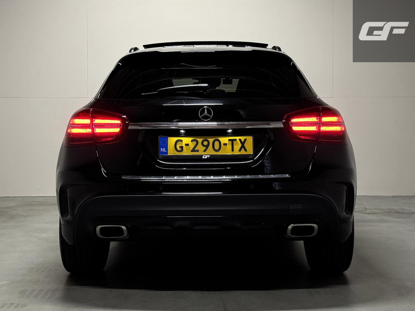 Mercedes-Benz GLA AMG Pano Carplay Navi Cruise Camera