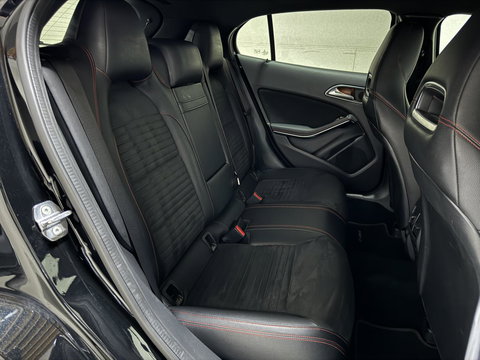 Mercedes-Benz GLA AMG Pano Carplay Navi Cruise Camera